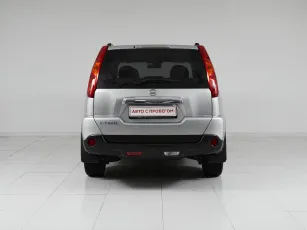 Nissan  6