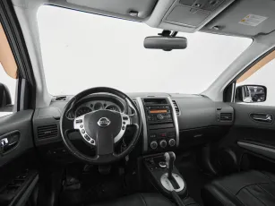 Nissan  9