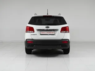 Kia  6