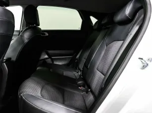 Kia  10