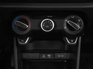 Kia  15