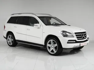 Mercedes-Benz  3