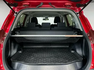 Toyota  12