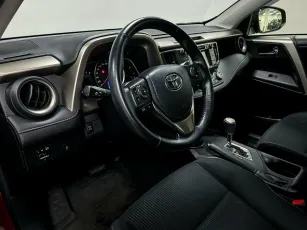 Toyota  9