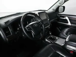 Toyota  11