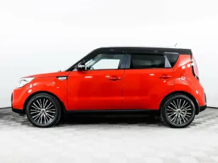 Kia  3