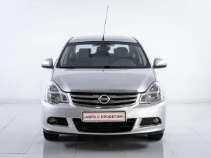 Nissan  2