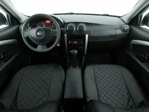Nissan  8
