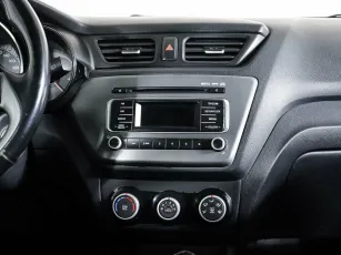Kia  12