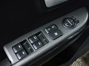 Kia  15