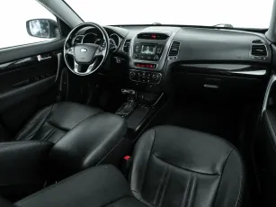 Kia  10