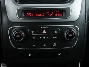 Kia  16