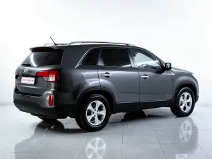 Kia  4