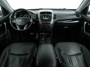 Kia  8