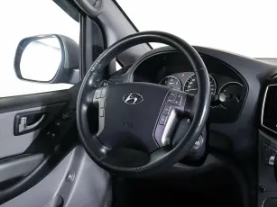 Hyundai  12