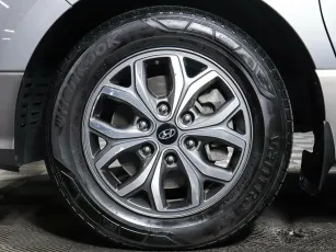 Hyundai  8