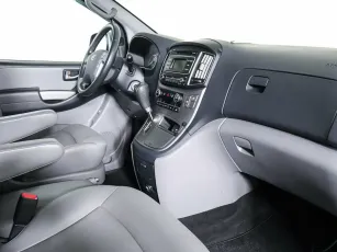 Hyundai  9