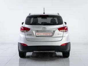 Hyundai  6