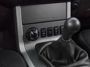 Nissan  15