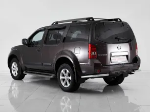Nissan  4