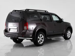 Nissan  5