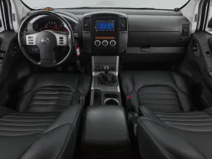 Nissan  8