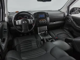 Nissan  9