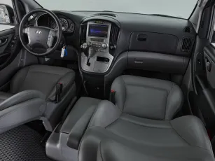Hyundai  10