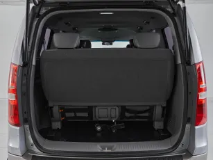 Hyundai  7