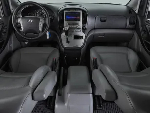 Hyundai  8