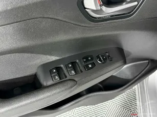Hyundai  13