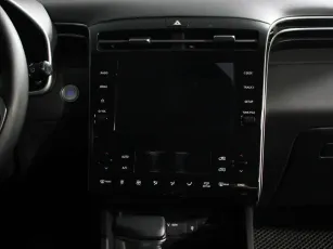 Hyundai  10