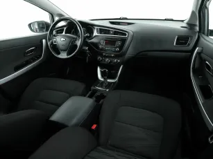 Kia  10