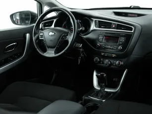 Kia  17