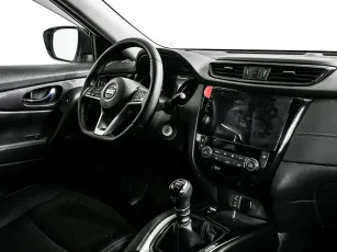 Nissan  7