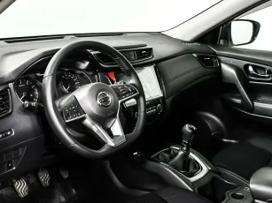 Nissan  9