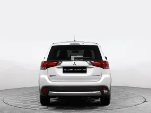 Mitsubishi  4