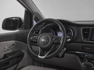Kia  10