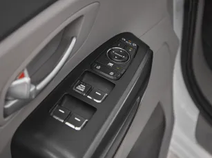 Kia  13