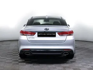 Kia  6