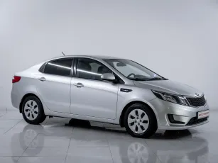 Kia  3
