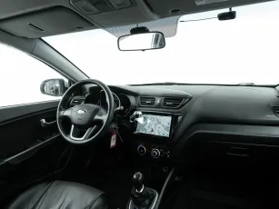 Kia  9