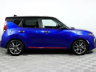 Kia  4