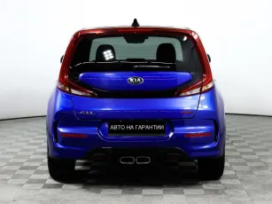 Kia  6