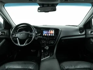 Kia  8