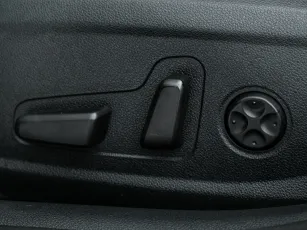 Kia  25