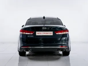 Kia  6