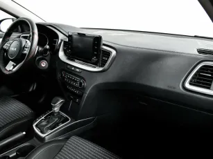 Kia  8