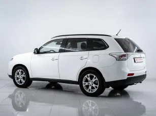 Mitsubishi  5