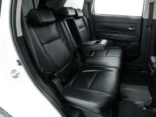 Mitsubishi  8